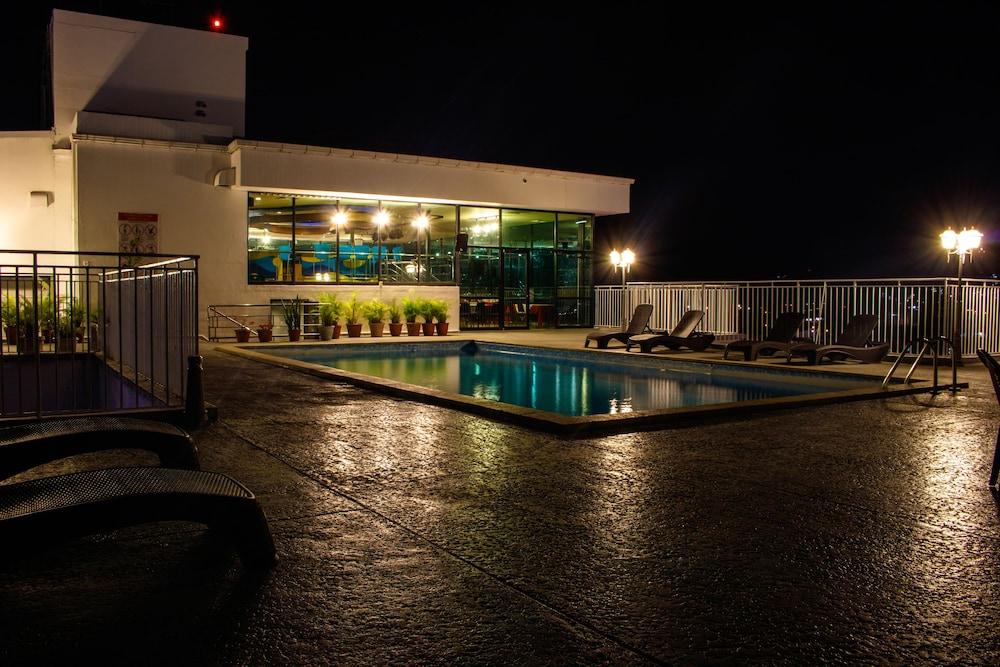 Hotel Faranda Express Soloy And Casino, A Member Of Radisson Individuals Panama  Extérieur photo